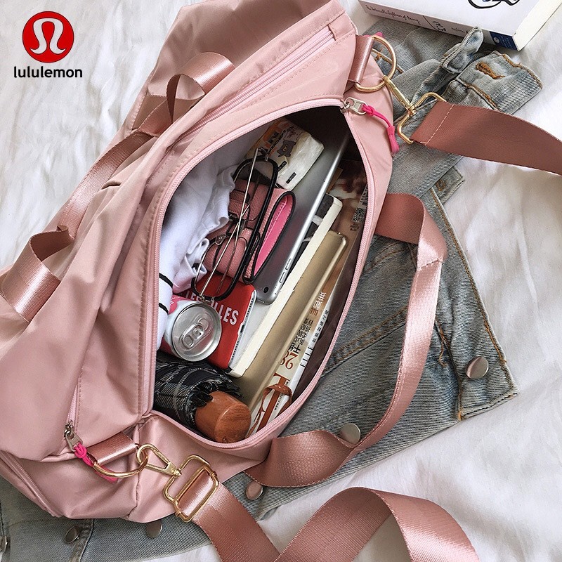 Lululemon Handbags 11